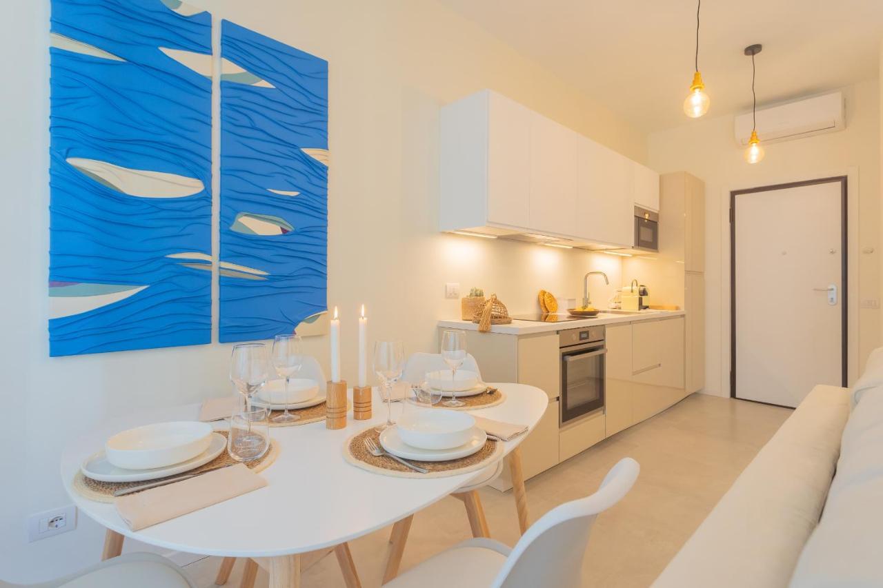Enchanted Como Lake - City Apartment 2 By Rent All Como Bagian luar foto