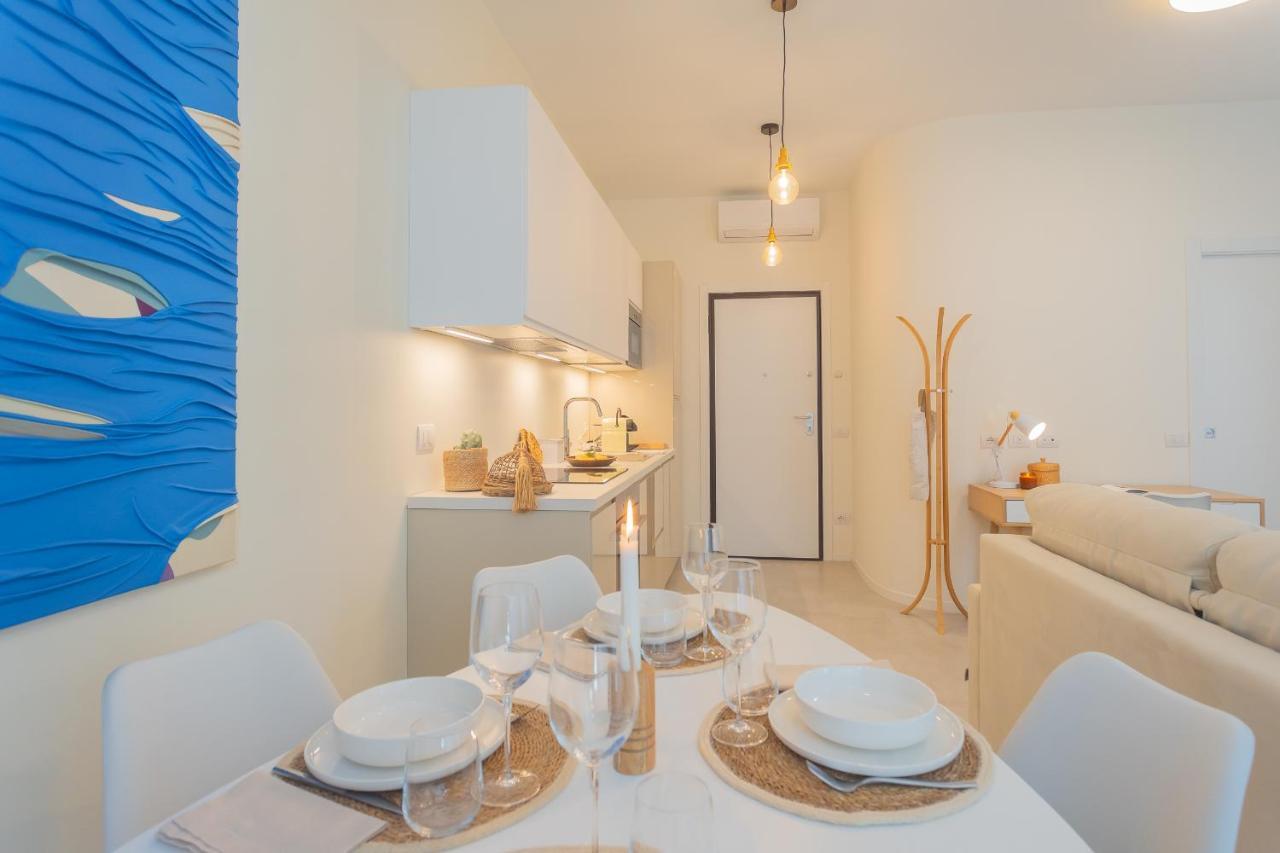 Enchanted Como Lake - City Apartment 2 By Rent All Como Bagian luar foto