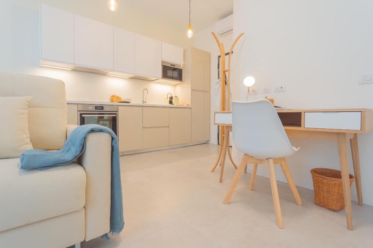 Enchanted Como Lake - City Apartment 2 By Rent All Como Bagian luar foto