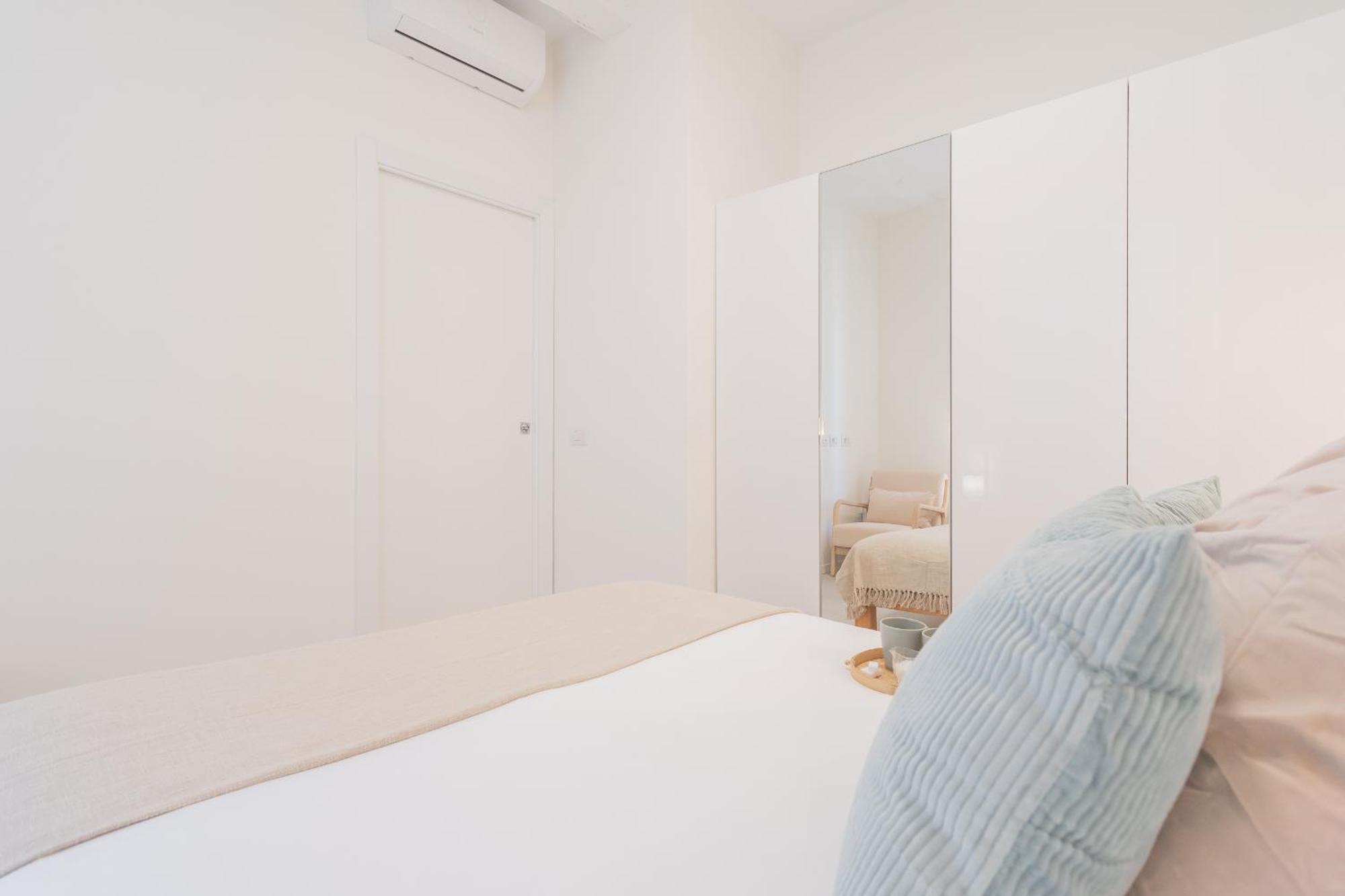 Enchanted Como Lake - City Apartment 2 By Rent All Como Bagian luar foto